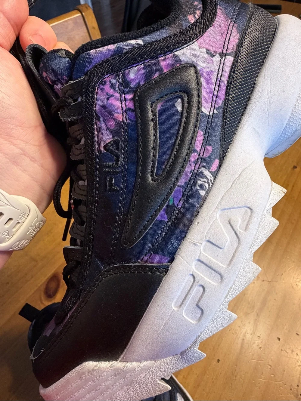 Fila Disruptor Floral Accent Women's Sneakers - Black/Purple Sz 8